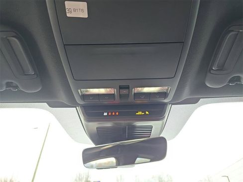 New 2026 MAZDA MAZDA3 Hatchback w/Premium Plus Pkg image 26