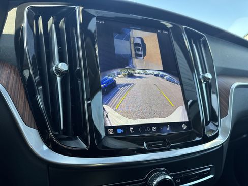 Used 2024 Volvo S60 T8 Plus w/ Climate Package image 15