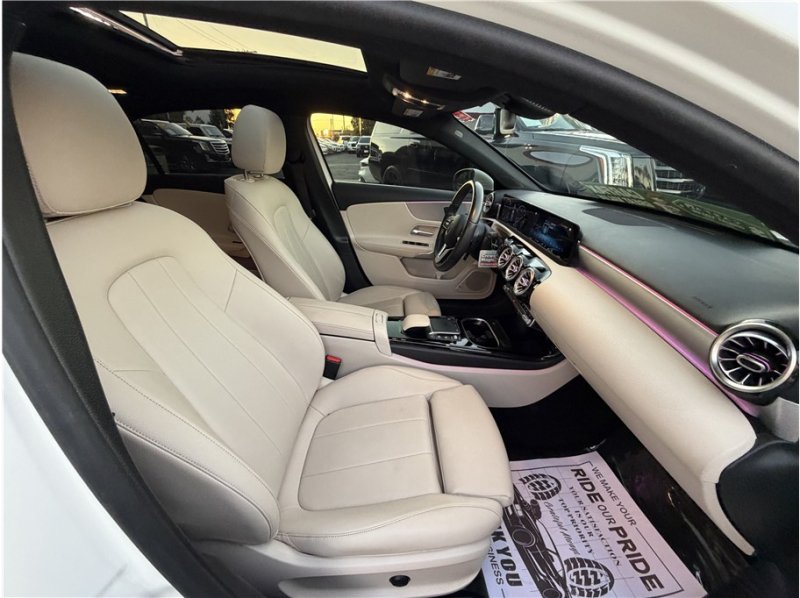 Used 2021 Mercedes-Benz A 220 image 33