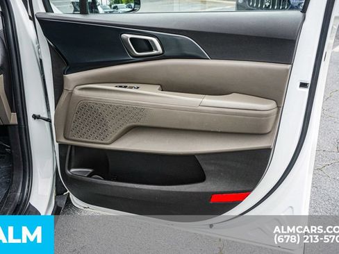 Used 2025 Kia Carnival FWD image 55