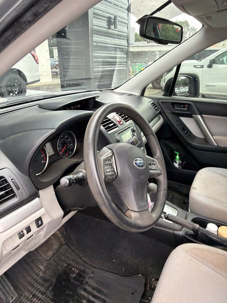Used 2014 Subaru Forester 2.5i AWD/4WD image 4