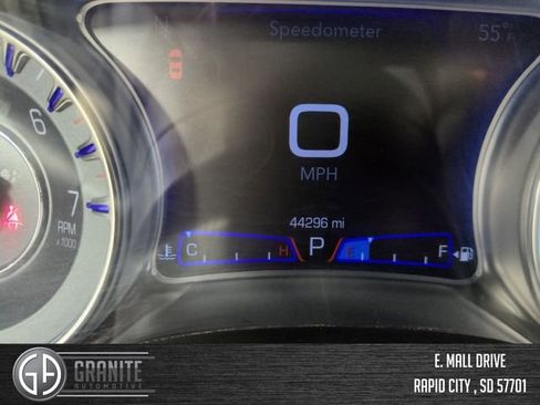 Used 2023 Chrysler 300 Touring L w/ Comfort Group image 16