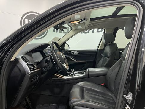 Used 2019 BMW X7 xDrive40i w/ Premium Package AWD/4WD image 13
