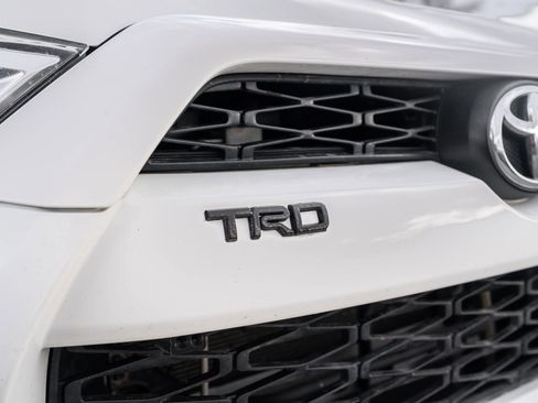 Used 2019 Toyota 4Runner SR5 Premium image 10