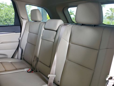 Used 2018 Jeep Grand Cherokee Limited image 8