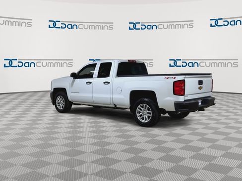 Used 2018 Chevrolet Silverado 1500 W/T w/ WT Convenience Package AWD/4WD image 6