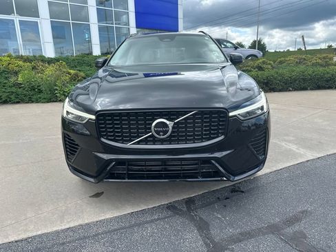 Used 2025 Volvo XC60 T8 Plus w/ Protection Package Premier AWD/4WD image 2