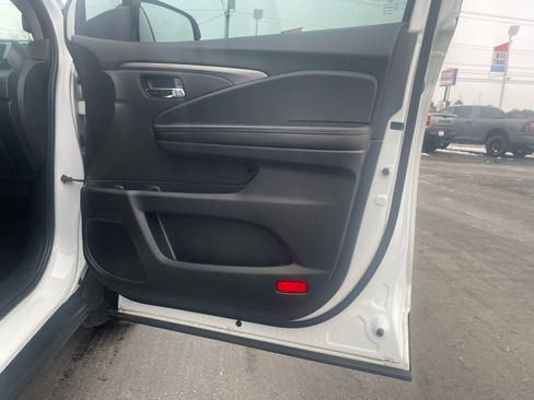 Used 2021 Honda Pilot Special Edition image 9