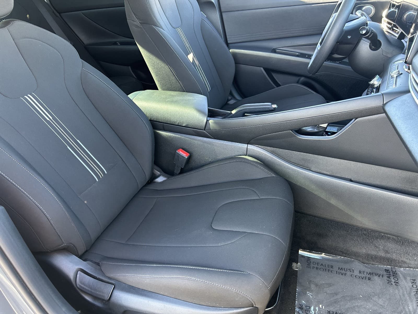 Used 2024 Hyundai Elantra SEL FWD image 12