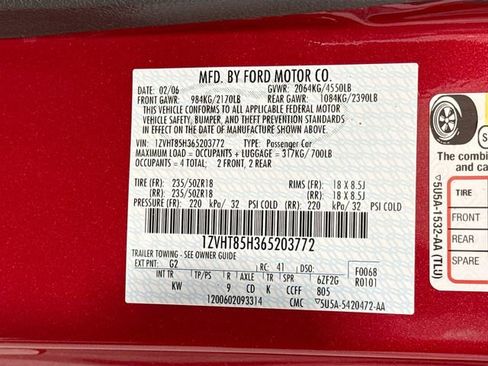 Used 2006 Ford Mustang GT image 26