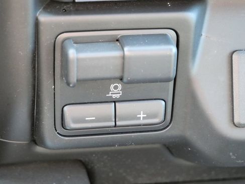 Used 2020 Chevrolet Silverado 1500 LTZ w/ LTZ Premium Package image 44