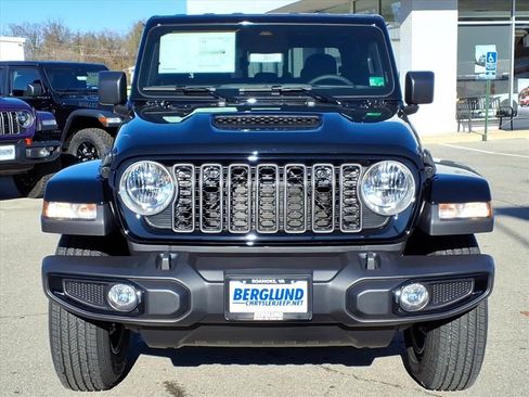New 2026 Jeep Gladiator Sport image 9