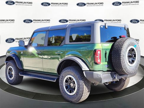 New 2025 Ford Bronco Outer Banks w/ Sasquatch Package image 3