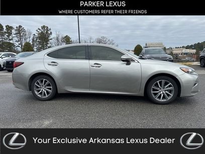 Used 2016 Lexus ES 300h w/ Luxury Package w/Wood Trim