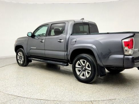 Used 2018 Toyota Tacoma Limited image 7