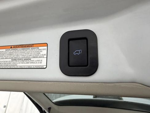 Used 2019 Toyota Sienna XLE FWD image 33