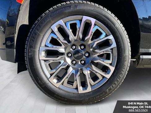 Used 2024 GMC Yukon XL Denali Ultimate image 31