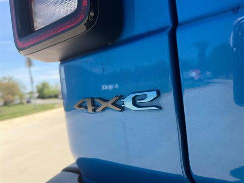 Used 2024 Jeep Wrangler Sport S w/ Convenience Group image 5