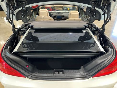 Used 2020 Mercedes-Benz SL 550 image 52