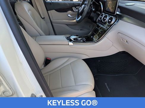 Used 2017 Mercedes-Benz GLC 300 image 29