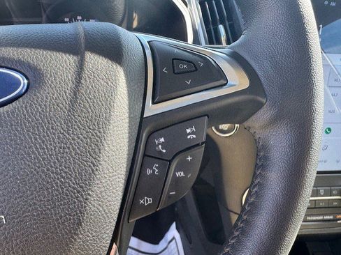 Certified 2024 Ford Edge SEL w/ Convenience Package AWD/4WD image 15