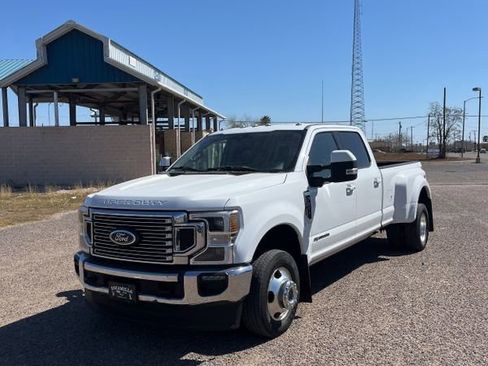 Used 2022 Ford F350 Lariat w/ Lariat Ultimate Package image 4
