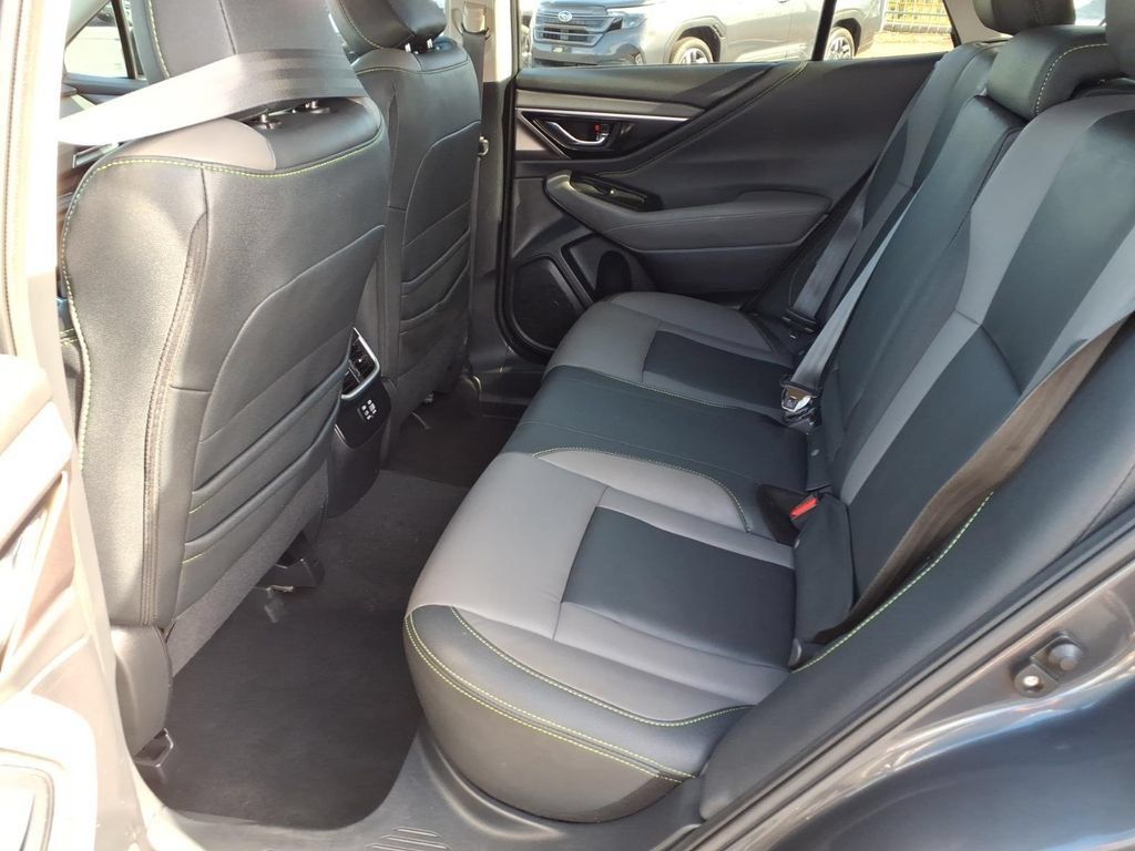 Certified 2024 Subaru Outback Onyx Edition AWD/4WD image 23