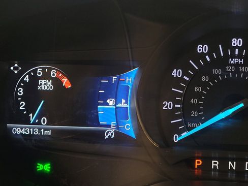 Used 2017 Ford Fusion SE w/ Fusion SE Technology Package image 23