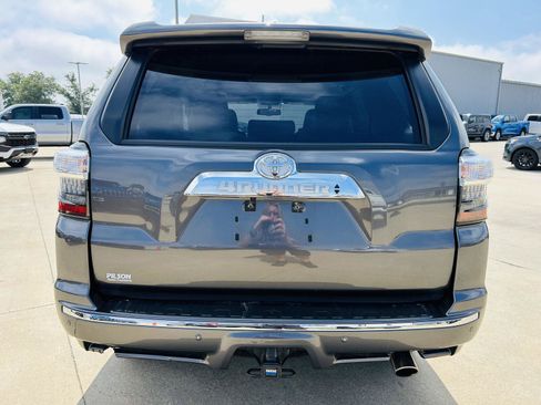 Used 2019 Toyota 4Runner Limited AWD/4WD image 33