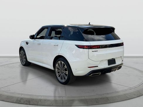 Used 2025 Land Rover Range Rover Sport Dynamic SE image 5