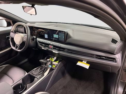 New 2025 Kia K4 GT-Line w/ GT-Line Premium Package image 30
