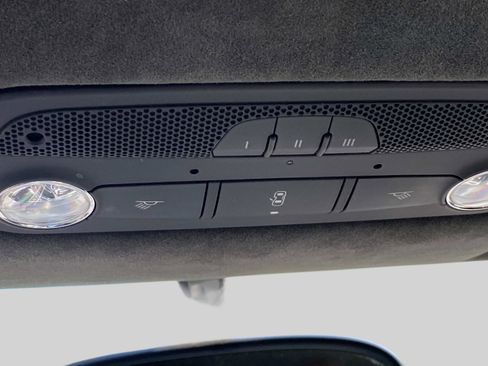 Used 2009 Audi R8 V8 image 34