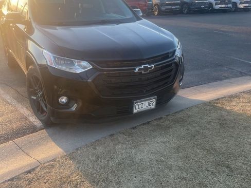 Used 2021 Chevrolet Traverse Premier w/ Redline Edition image 3