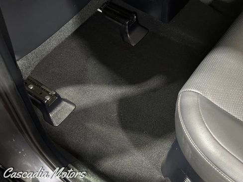 Used 2018 Lexus NX 300h AWD image 25