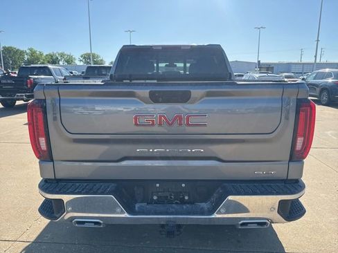 Used 2021 GMC Sierra 1500 SLT w/ SLT Premium Plus Package AWD/4WD image 4