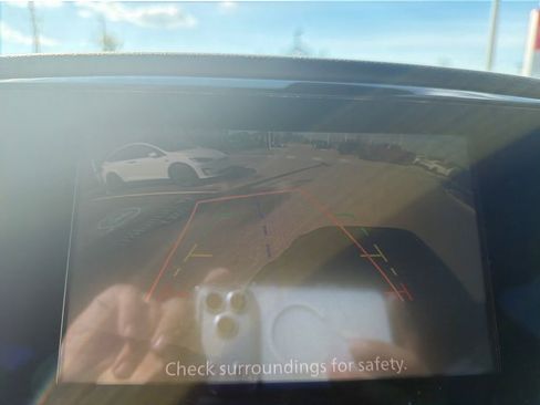 Used 2022 Nissan Titan S image 28