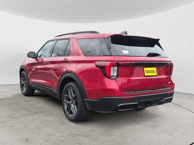 Used 2026 Ford Explorer ST-Line w/ ST-Line Street Pack AWD/4WD image 3