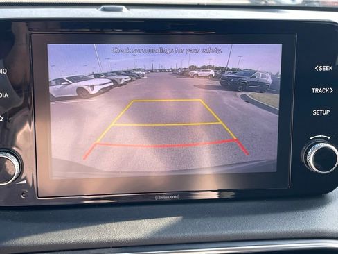 Used 2022 Hyundai Santa Fe SEL w/ Convenience Package FWD image 19