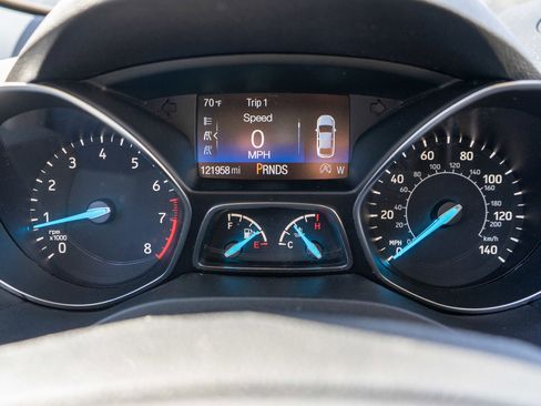 Used 2018 Ford Escape SE image 11