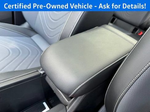 Certified 2026 Volkswagen Tiguan SE w/ Panoramic Sunroof Package AWD/4WD image 16