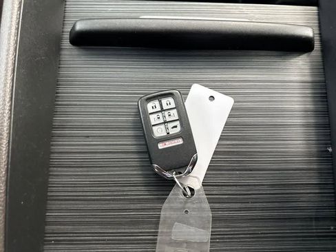 Certified 2024 Honda Odyssey EX-L image 38