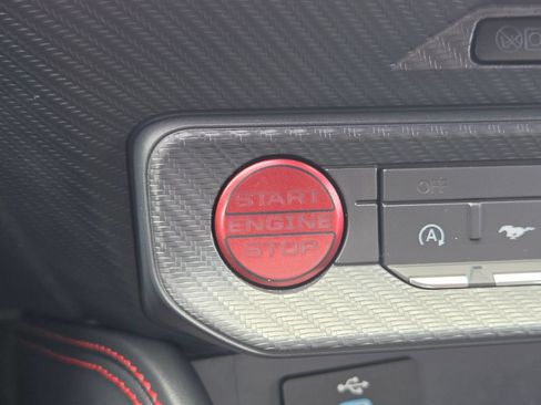 Used 2025 Ford Mustang Premium RWD image 29