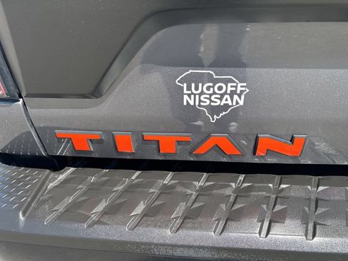 Certified 2023 Nissan Titan PRO-4X w/ Pro-4x Convenience Package AWD/4WD image 14