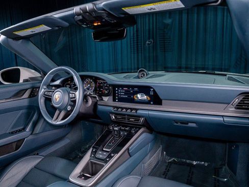 Used 2023 Porsche 911 Carrera 4S image 19