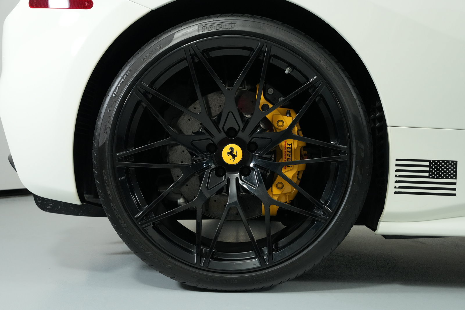 Used 2019 Ferrari 488 Spider RWD image 16