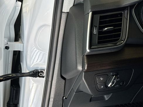 Used 2024 Audi Q5 2.0T Premium Plus w/ Premium Plus Package image 10