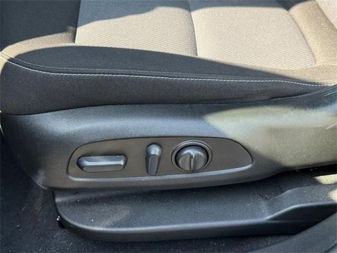 Used 2023 Chevrolet Blazer LT w/ Driver Confidence Package image 18