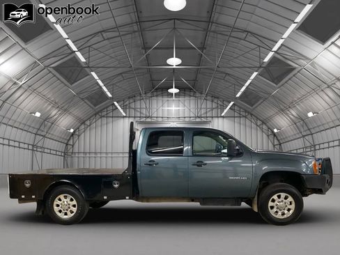 Used 2014 GMC Sierra 3500 SLE image 4