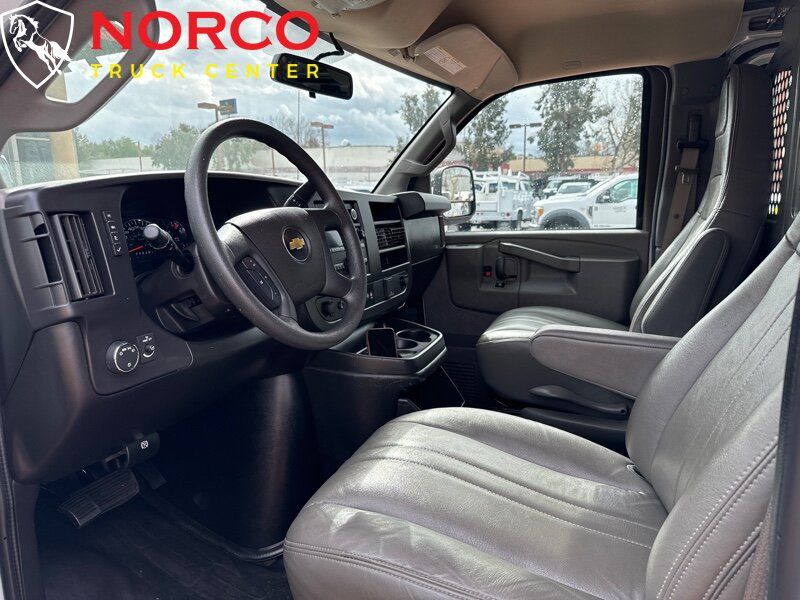 Used 2021 Chevrolet Express 2500 w/ Driver Convenience Package RWD image 17