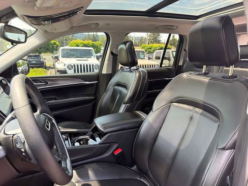 Certified 2023 Jeep Grand Cherokee 4WD 4xe image 15